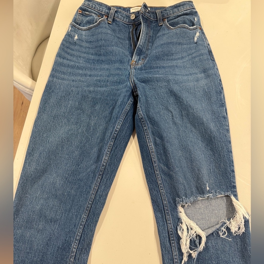 Abercrombie and fitch curve love 90’s straight ultra high rise jeans 28 Long